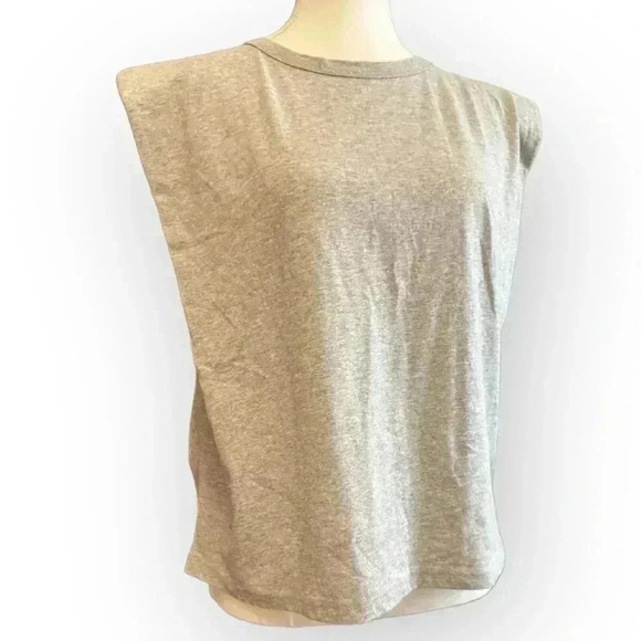 Maison Stella et Suzie | Padded Muscle Tee in Light Gray (M) - Picture 5 of 10